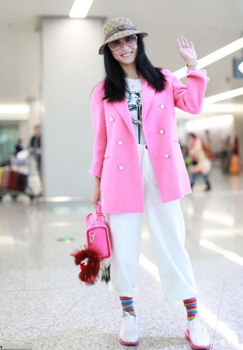 妈妈穿粉色丝袜,妈妈时尚风采的优雅演绎