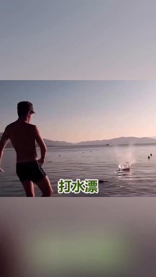 日本大叔放屁电梯,揭秘尴尬瞬间背后的文化现象